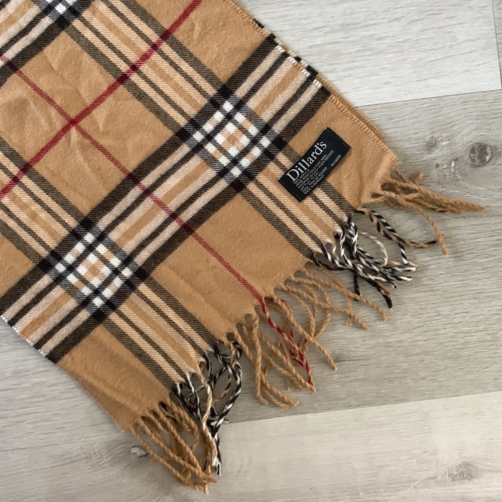Dillard's plaid fringe classic scarf tan black unisex fall winter - Picture 5 of 8